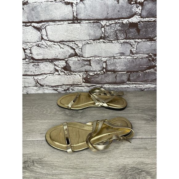 Tods Gold Leather Open Toe Ankle Strap Casual Flats Sandals Women Sz 35EU/5M US - Picture 1 of 16